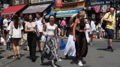 UK economy grows but experts warn of challenging months ahead