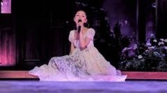 Ariana Grande ends tour and steps back from public life