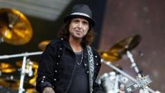 Motörhead guitarist Phil Campbell died from multi-organ failure, inquest hears